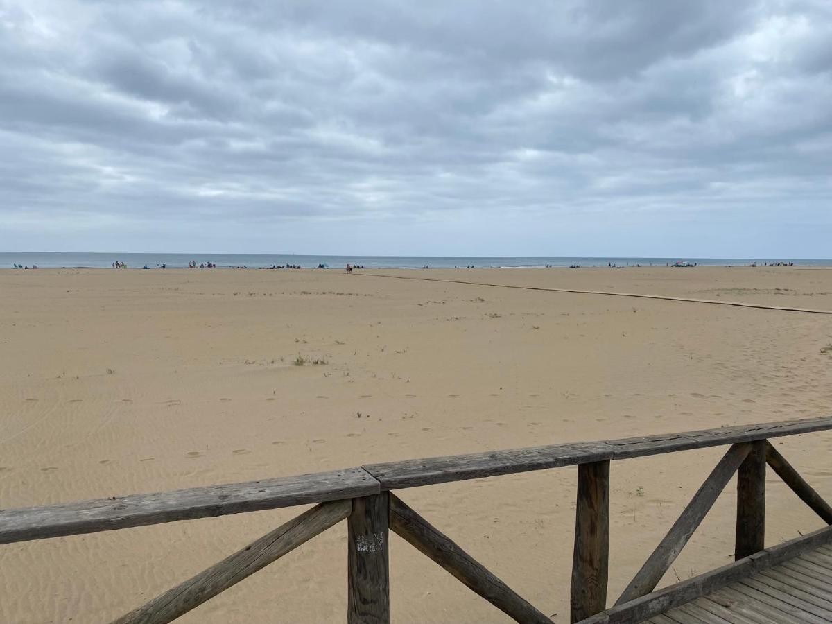 Apartamento Primera Linea De Playa Isla Canela Exterior foto